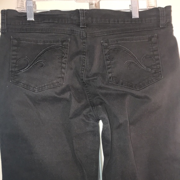 GRAME Bootcut JEANS SIZE 11 - Picture 5 of 8